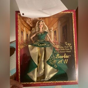 Barbie 2011 Collector Holiday Doll in Green and Gold Dress